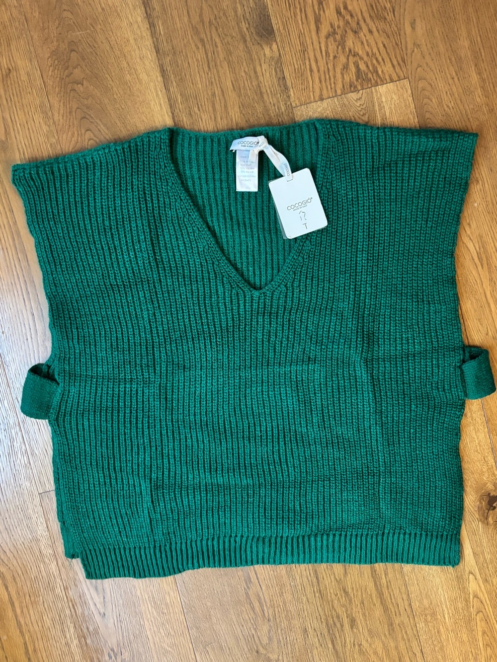 Cocogio emerald green knitted sweater vest Italian designer
